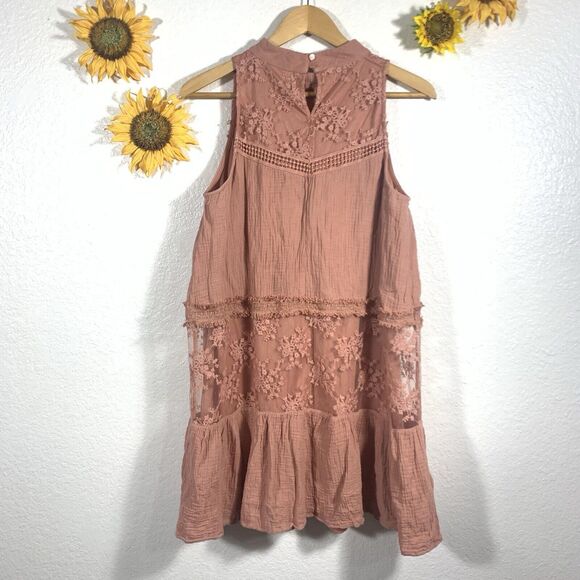 Altar’d State Rose Blush Sleeveless Embroidered Boho Dress Cotton Dress Size L - Picture 4 of 8